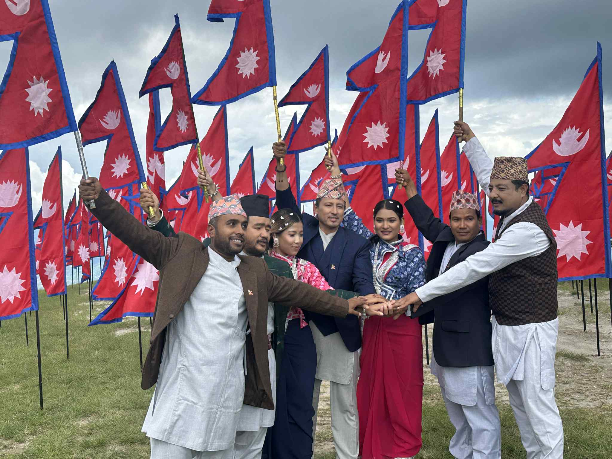   ‘यो मन त मेरो नेपाली हो’ को टाइटल गीत छायाङ्कन