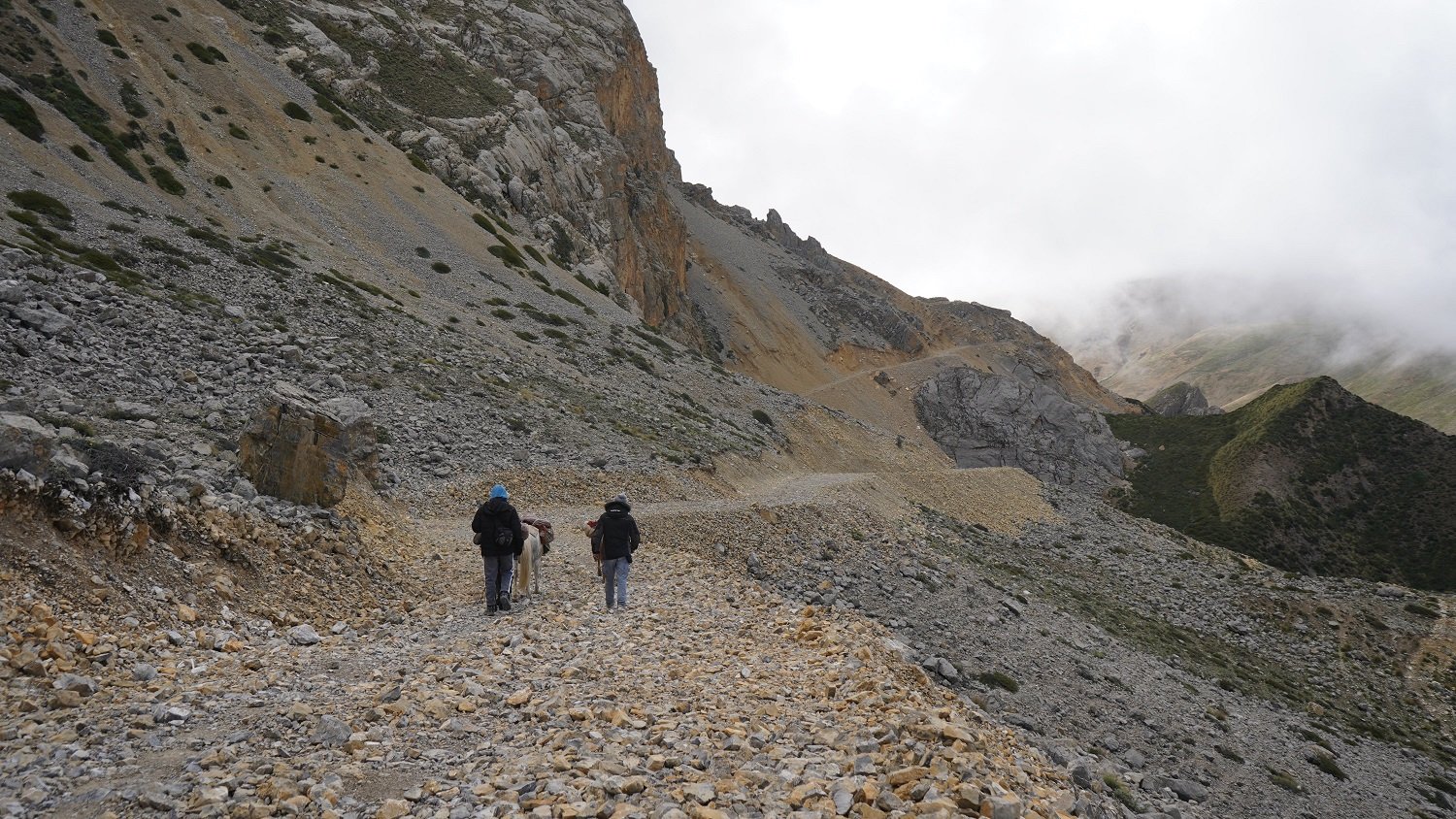 दामोदरकुण्ड र याकखर्क जोड्ने सडक स्तरोन्नतिका लागि बजेटको स्रोत सुनिश्चित