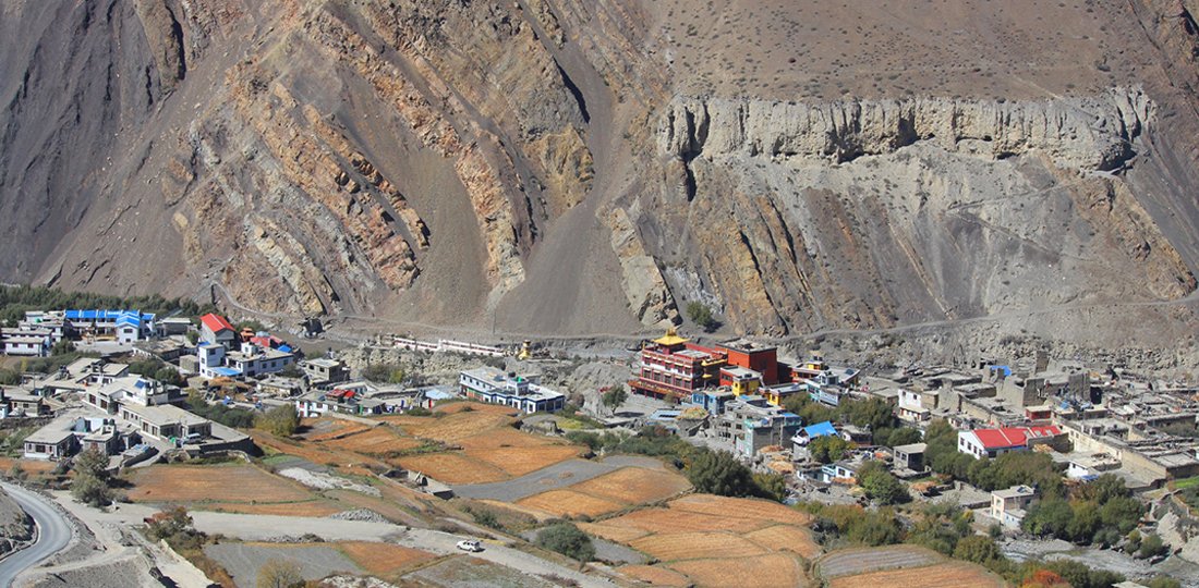 गाउँमा छैनन् उम्मेदवार र मतदाता