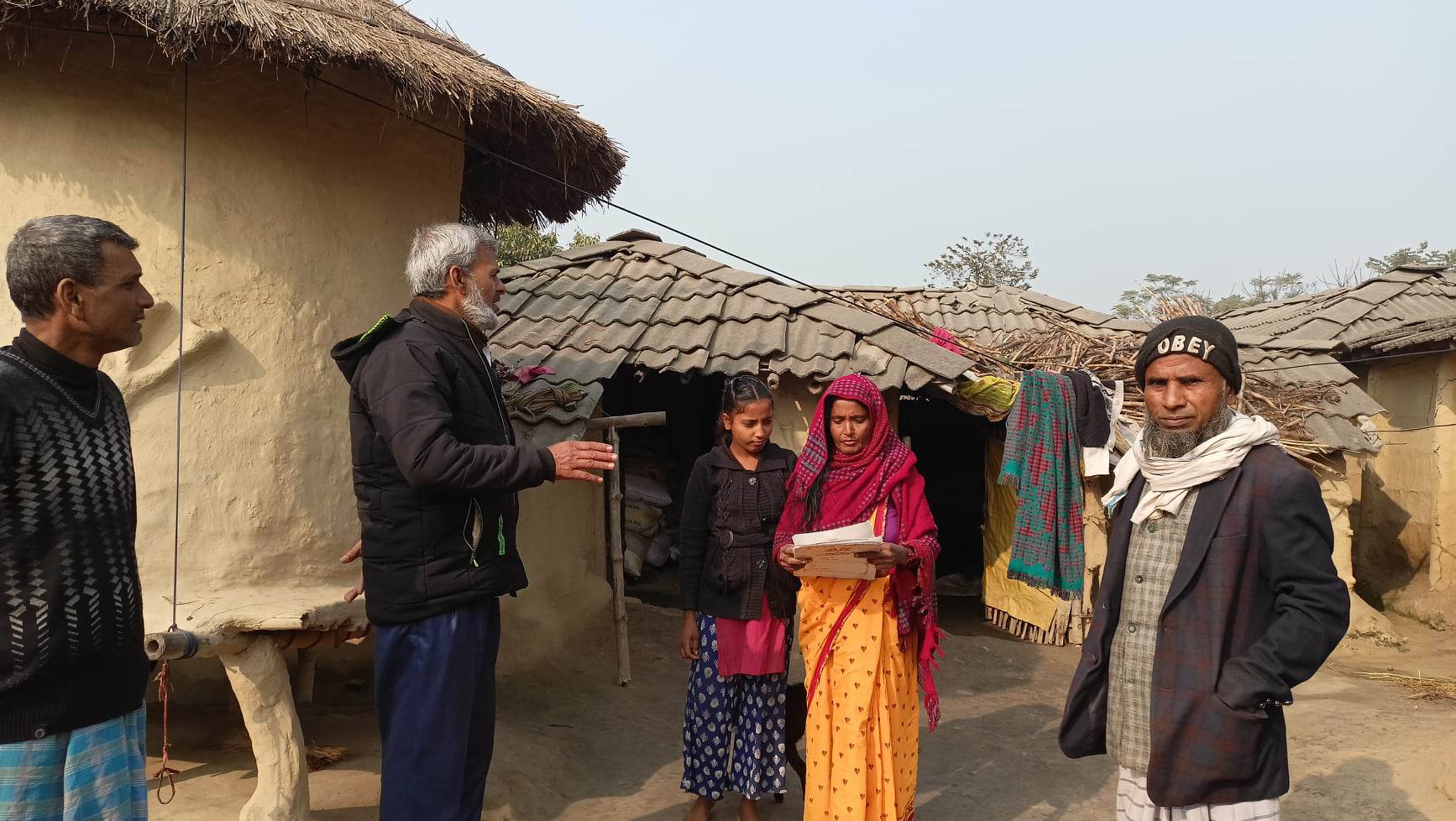 मोहनीदेवी परिवारको अढाई धुर जग्गामा जब आफन्तकै आँखा लाग्यो...