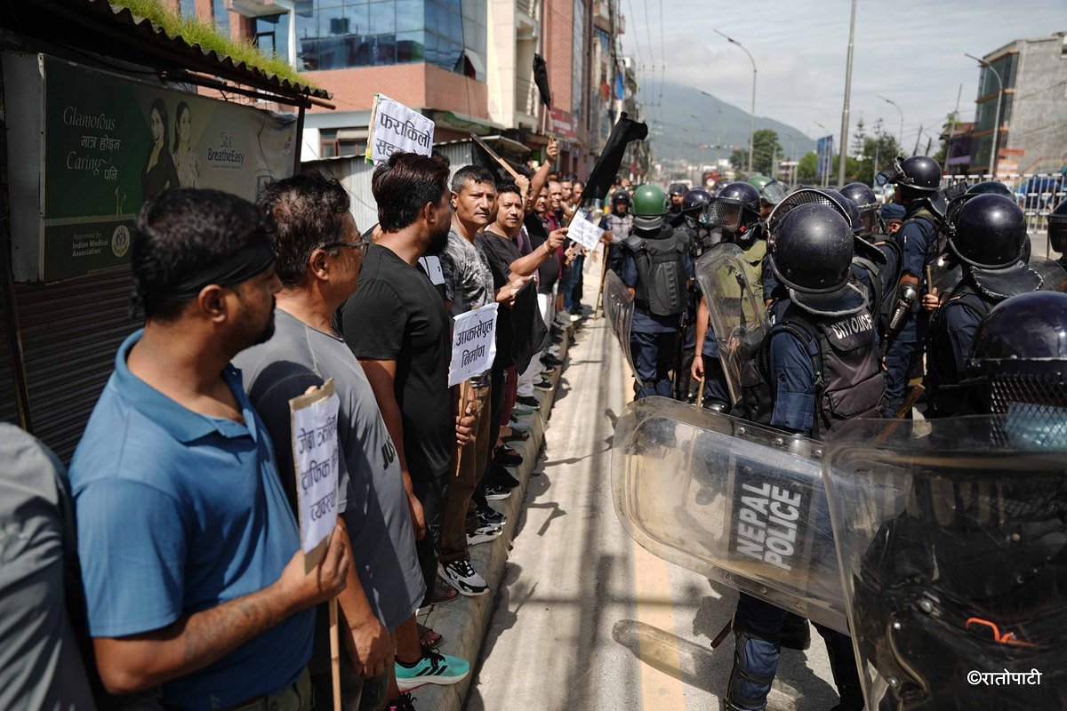 Naagdhunga Tunnel protest_-34