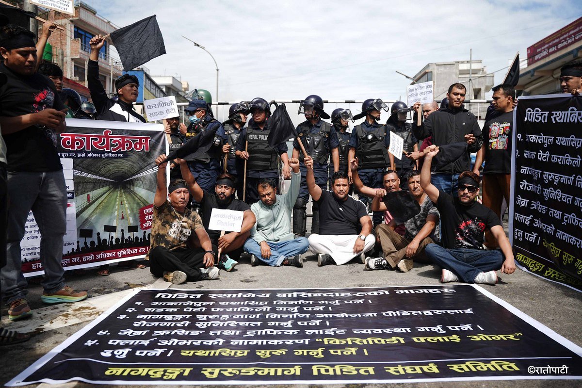 Naagdhunga Tunnel protest_-43