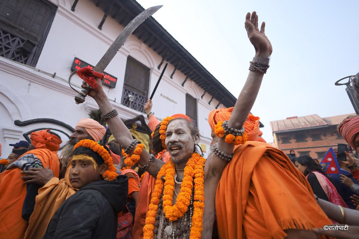 naga baba (2)