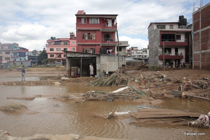 ललितपुरमा थप ६ जनाको शव फेला, १० जना अझै बेपत्ता