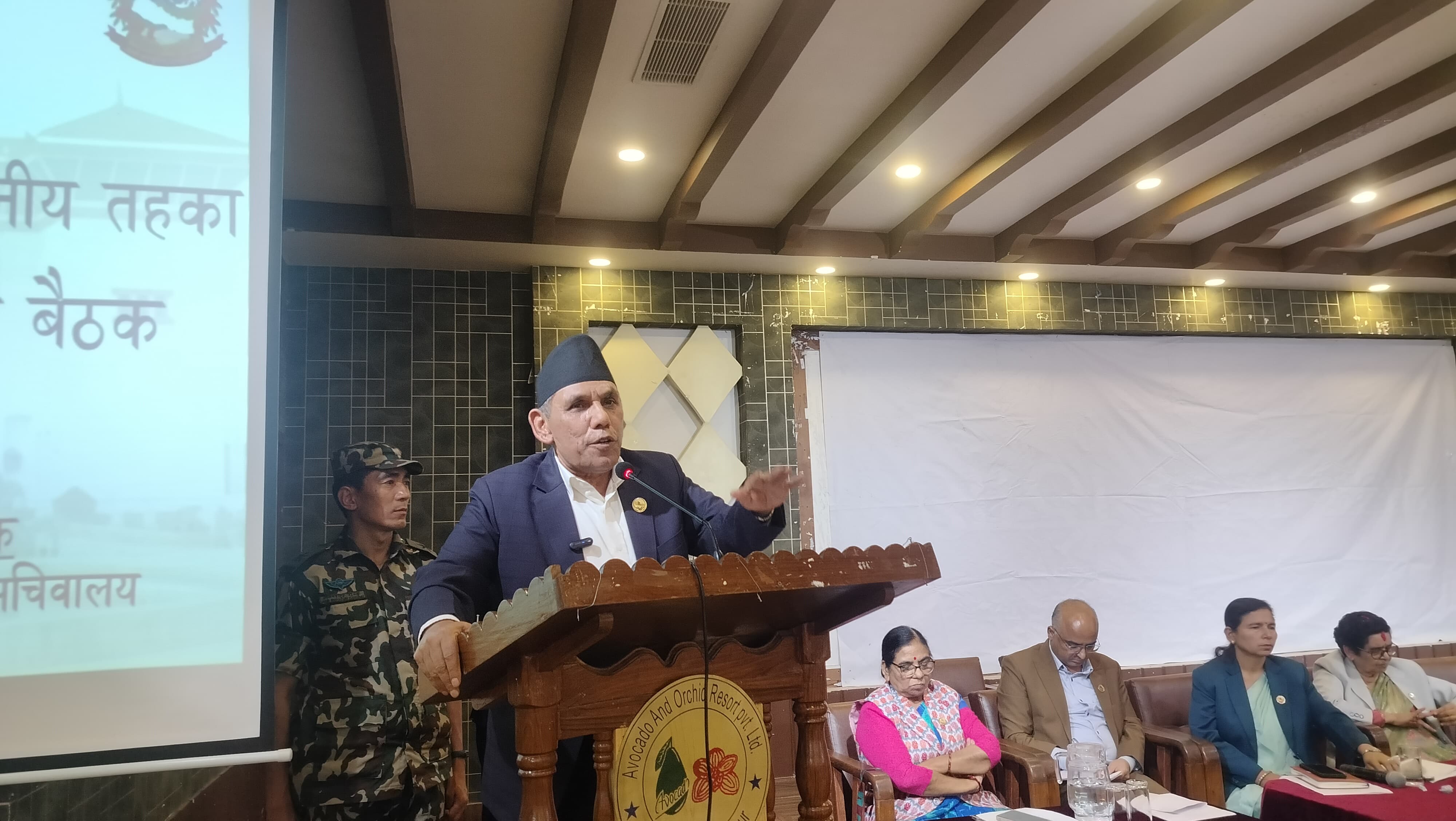सङ्घीयता विरोधीहरूले हस्तक्षेप बढाए : अध्यक्ष दाहाल
