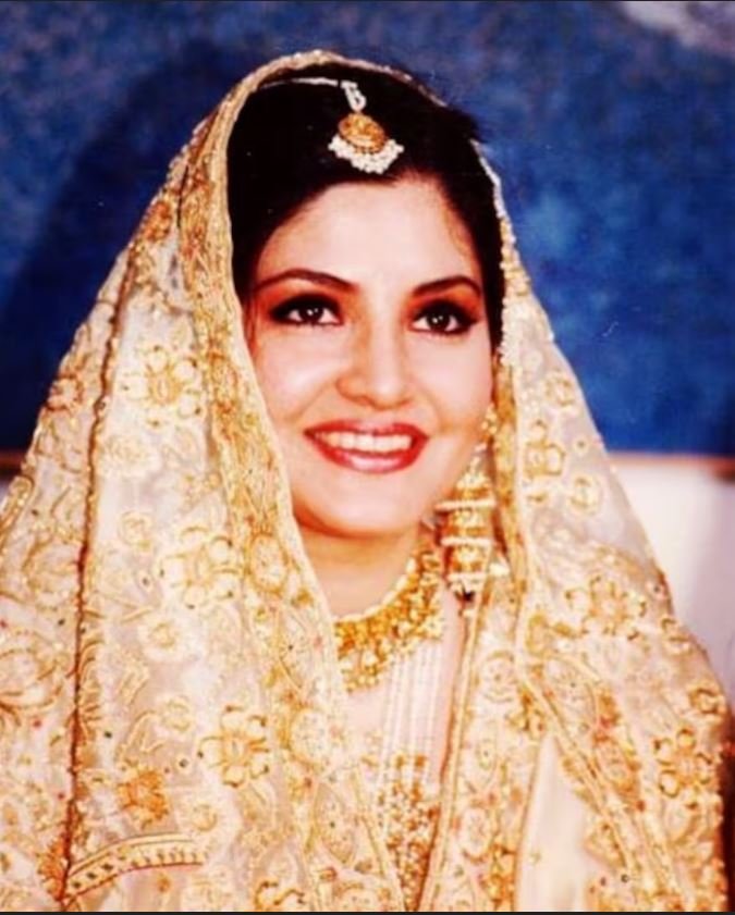 nazia4