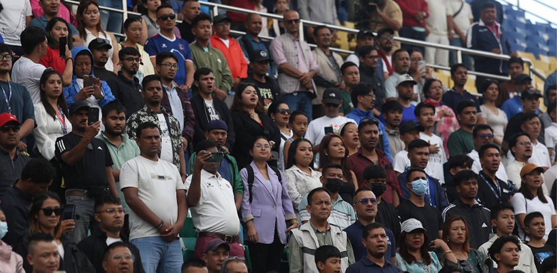   नेपाल भर्सेस बंगलादेश : दशरथ रंगशालामा दर्शकको ओइरो