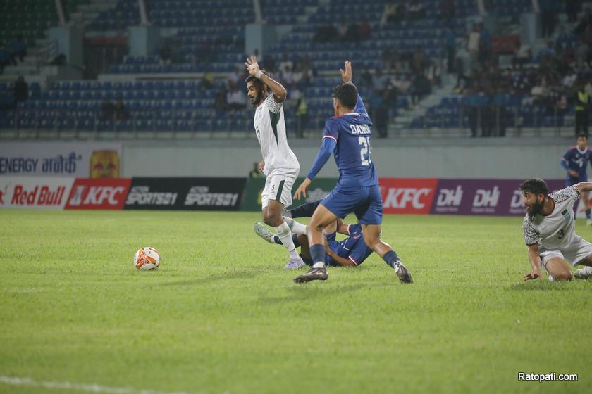 nepal-vs-bangladesh-football (17)