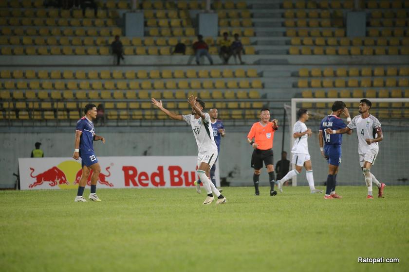 nepal-vs-bangladesh-football (19)