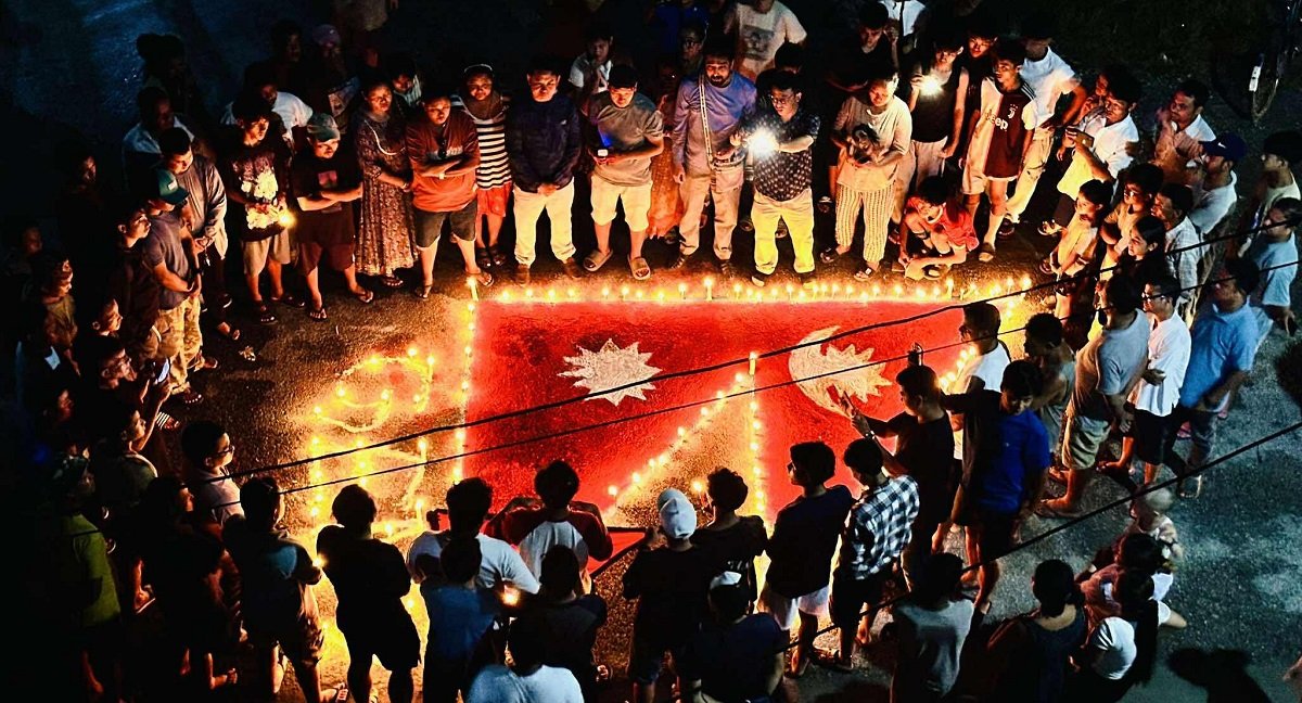   तमाम बाधाहरूबिच नेपालले लोकतन्त्रको सपना देख्न छाडेको छैन
