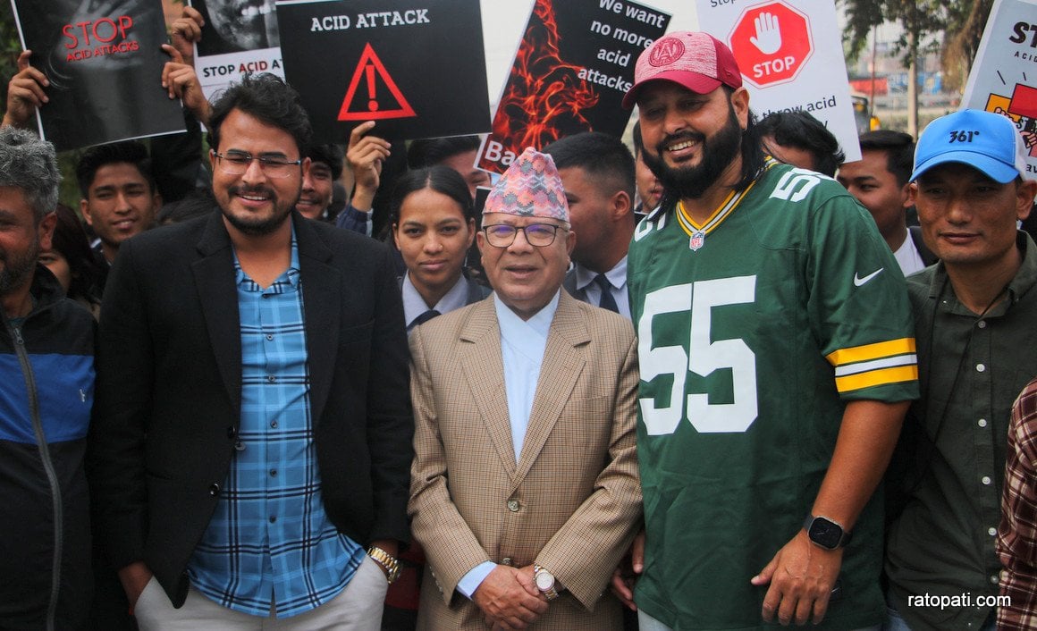 चलचित्र नमेटिने घाउमा पूर्व प्रधानमन्त्री नेपाल र सांसद शाहीको अभिनय (तस्बिरहरू)