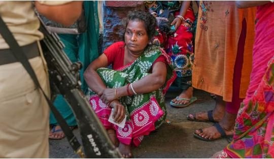 पश्चिम बंगालः मतदानका क्रममा भएको हिंसात्मक झडपमा ११ जनाको मृत्यु