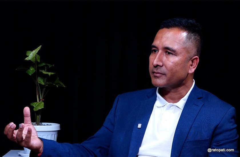 Nikolas Pandey1