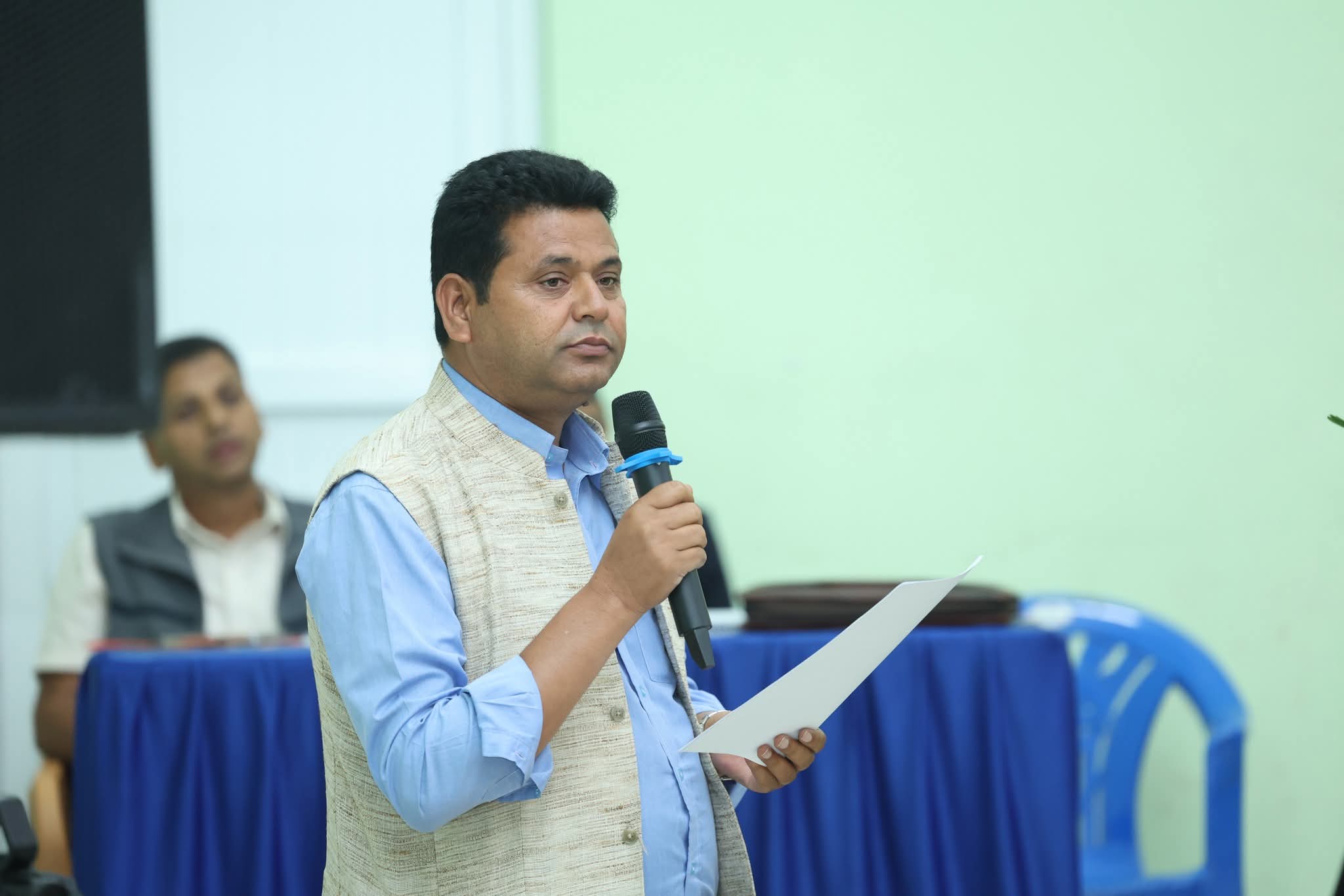   पूर्वराष्ट्रपति दलगत राजनीतिमा फर्कनु गणतन्त्रको संस्कार र पद्धति होइन : नीरज आचार्य