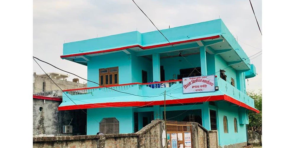   सर्लाहीमा प्रतिनिधिसभा निर्वाचनका मतदानस्थल निरीक्षण सुरु