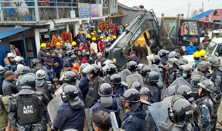 केबलकारविरुद्ध प्रदर्शन गर्दा पक्राउ परेका १७ प्रदर्शनकारी रिहा