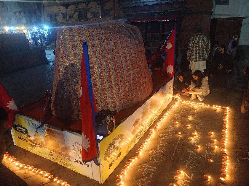   जेनजी सहिदको सम्झनामा दीप प्रज्वलन