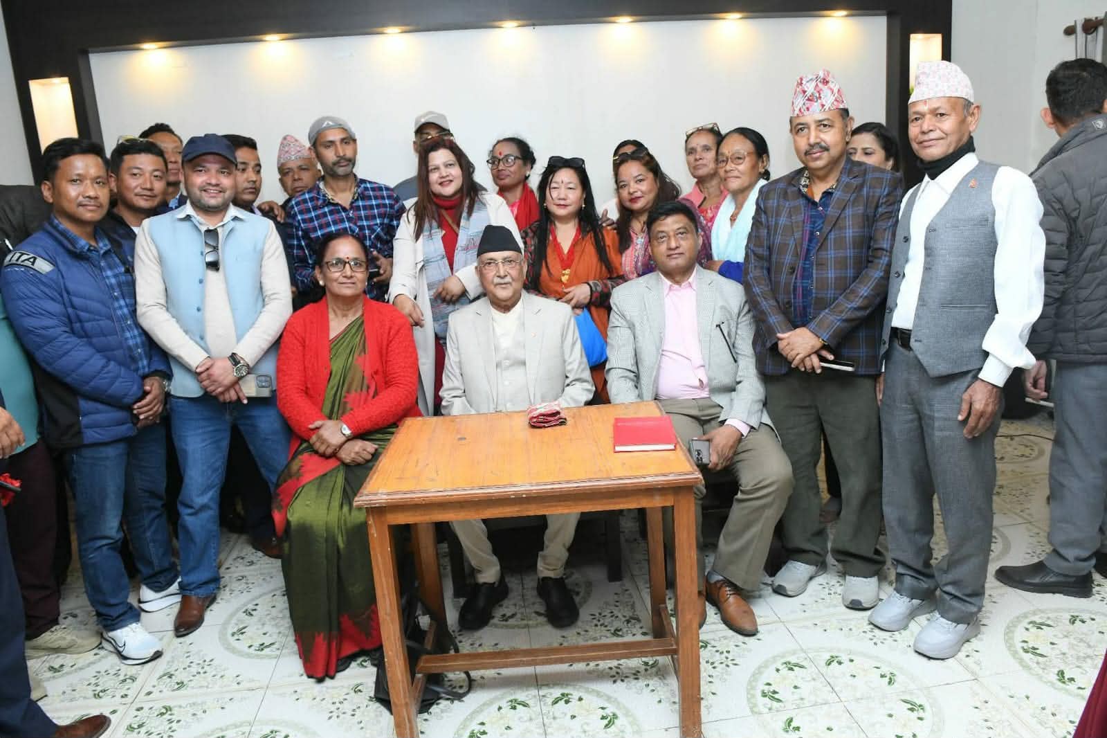   अध्यक्ष ओलीले आज दक्षिणी क्षेत्रका कार्यकर्तासँग अन्तरक्रिया गर्ने