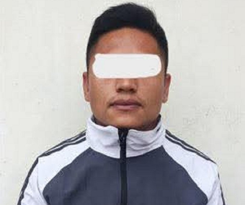 सेनाको नक्कली पोसाक लगाई डर देखाएर जबरजस्ती करणी गरेको आरोपमा युवक पक्राउ