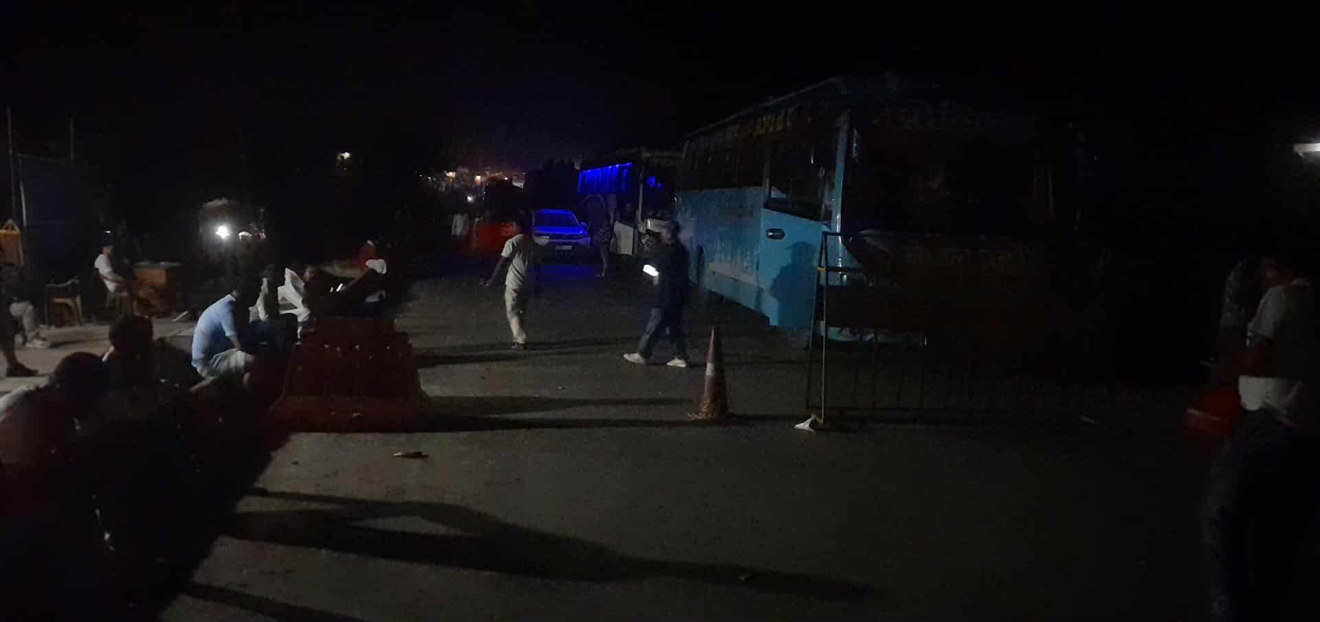   काठमाडौँ बाहिर एम्बुलेन्स र उद्धार सामग्री बोकेका सवारी मात्र जान पाउने
