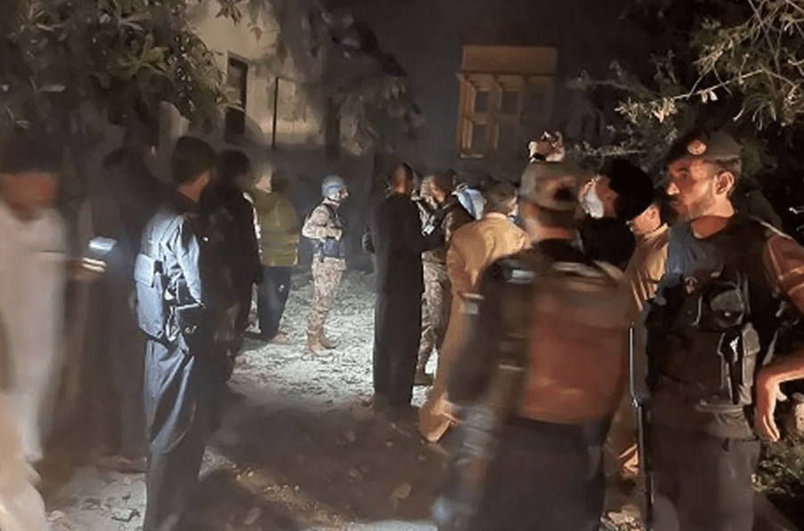 पाकिस्तानमा प्रहरी चौकीमा आत्मघाती आक्रमण, १२ प्रहरीको मृत्यु