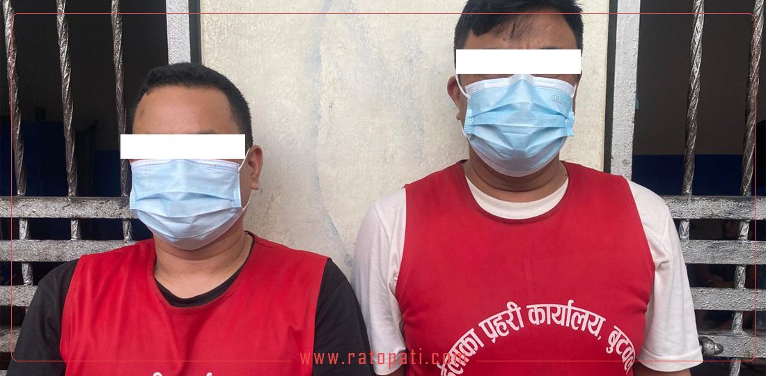 बीमा रकम हत्याउन आफ्नै पसलमा चोरीको नाटक : सञ्चालक र कर्मचारी पक्राउ