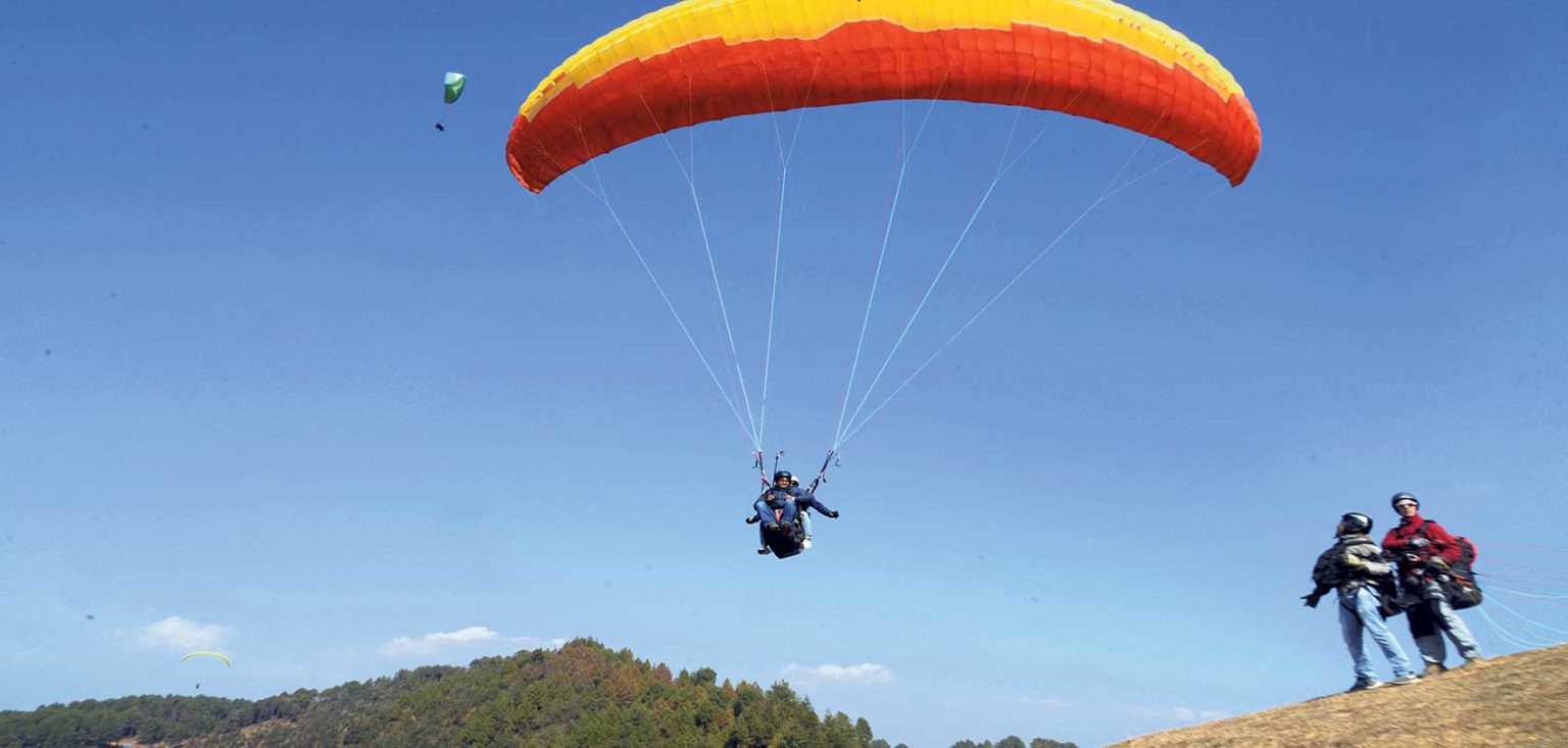 सतौँ कोटमा प्याराग्लाइडिङको परीक्षण उडान