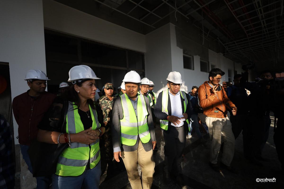 parliament building under construction (19)