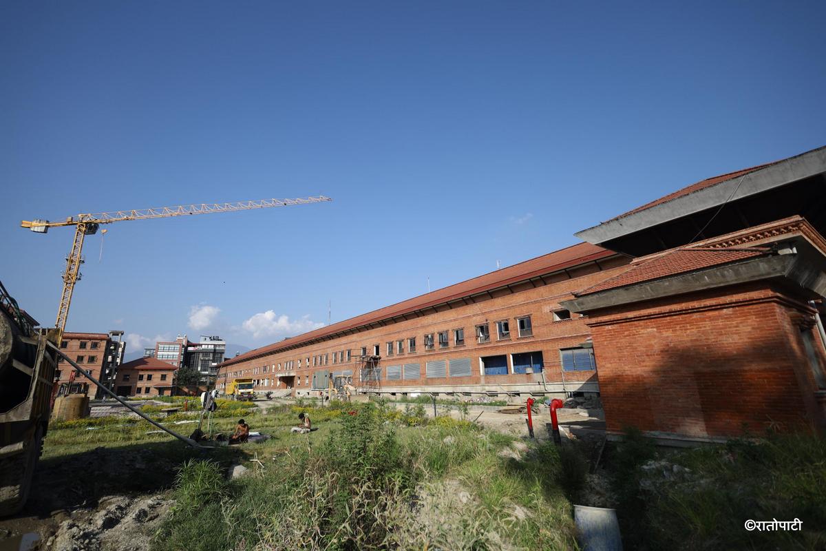 parliament building under construction (4)