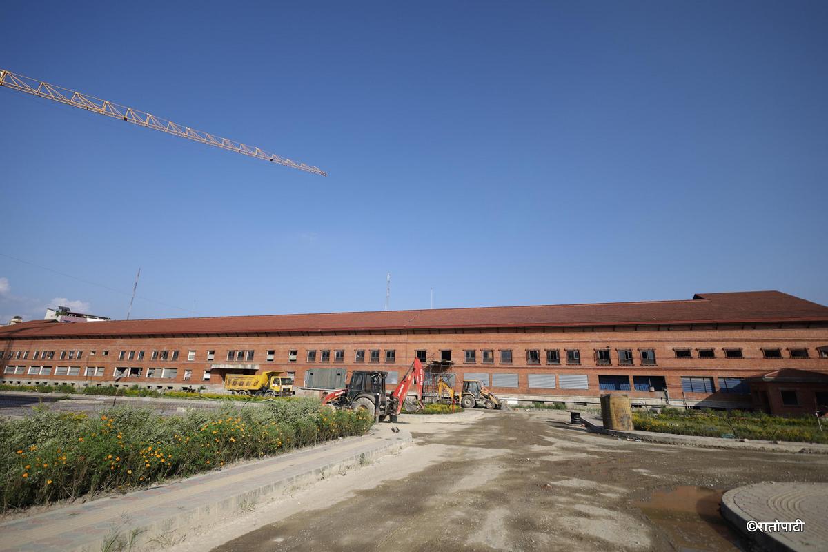 parliament building under construction (6)