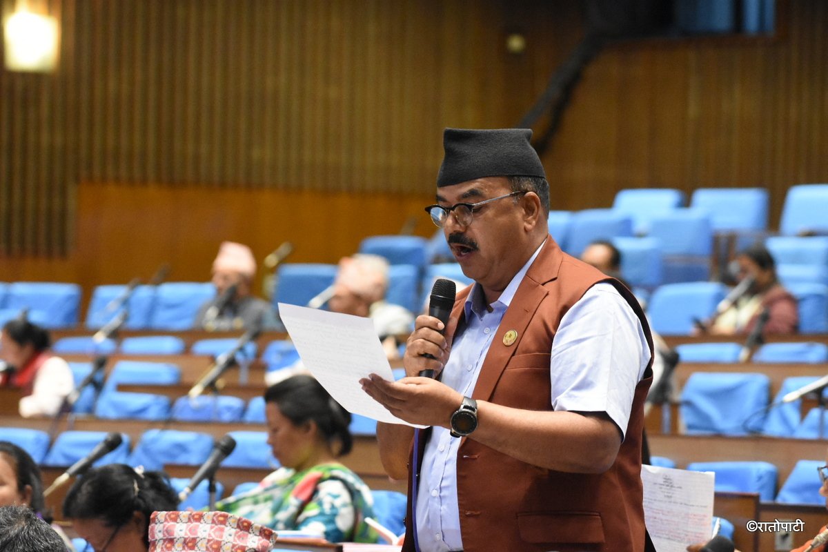 parliament meeting (10)