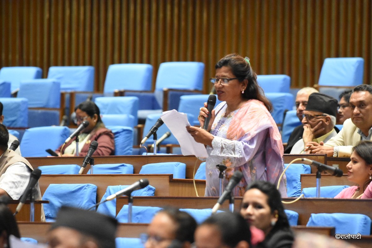 parliament meeting (11)