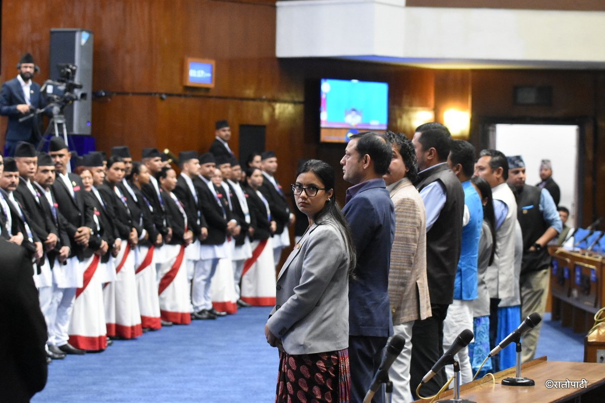 parliament meeting (13)