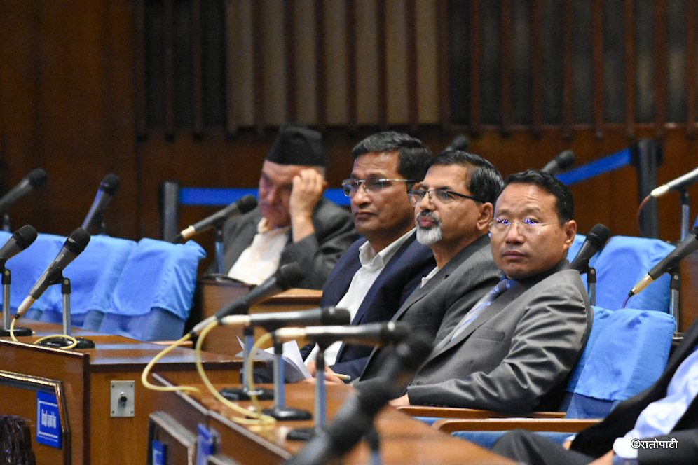 parliament meeting (21)