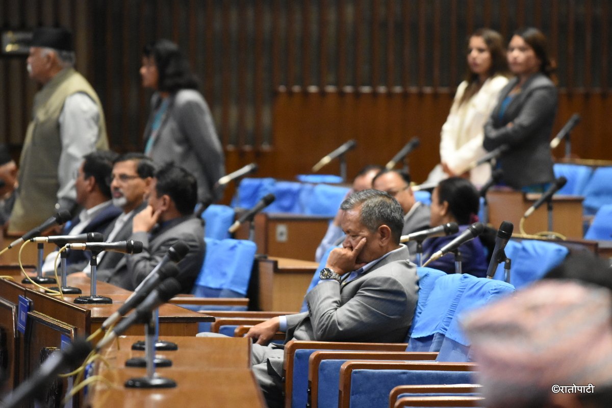parliament meeting (8)