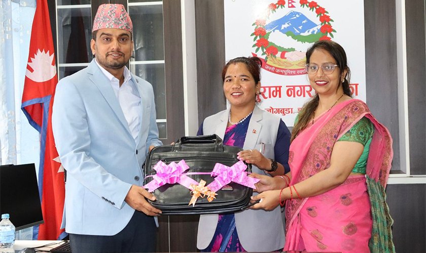   पैसा नभएर पढाइ रोकिन नदिने परशुराम नगरपालिका, ५ लाखसम्म बिनाब्याज ऋण