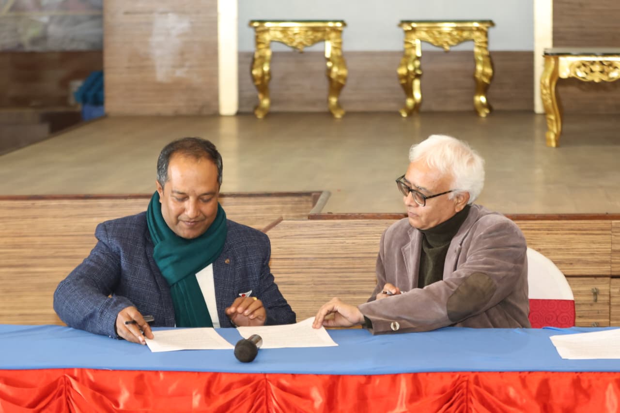   उज्यालो नेपाल पार्टी र सर्वोदय पार्टीबीचको ३ बुँदे सम्झौतामा के छ ?