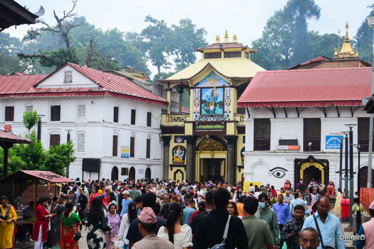 विशेष पूजा गरी मनाइयो पशुपतिनाथको ‘छायाँ दर्शन’