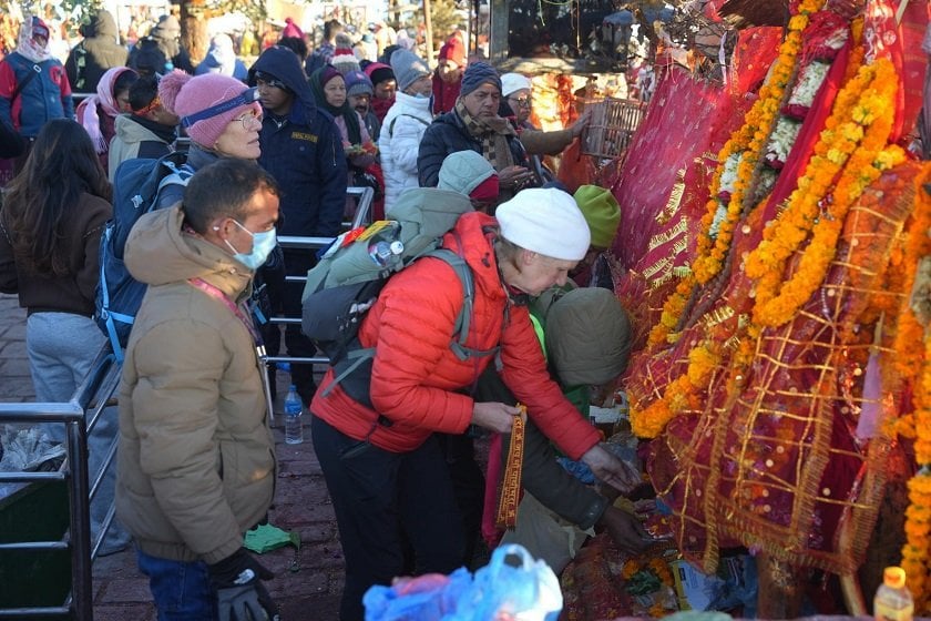 पाथिभरा मन्दिर जाने ‘सिजन’ सुरु