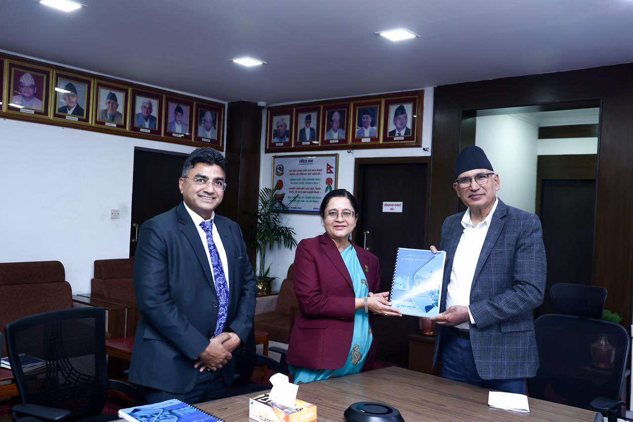 नेपाल राष्ट्र बैङ्कद्वारा पूर्व बजेटकालीन समीक्षा प्रतिवेदन अर्थ मन्त्रालयमा पेस