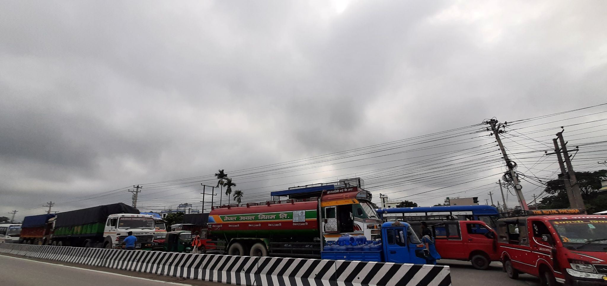 तोकिएको भन्दा धेरै शुल्क नलिन बीमा प्राधिकरणको निर्देशन