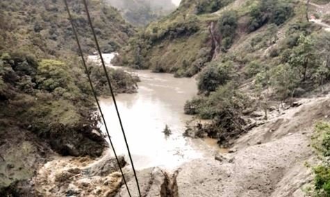 पहिरोले थुनिएको म्याग्दी नदीमा बग्न थाल्यो पानी