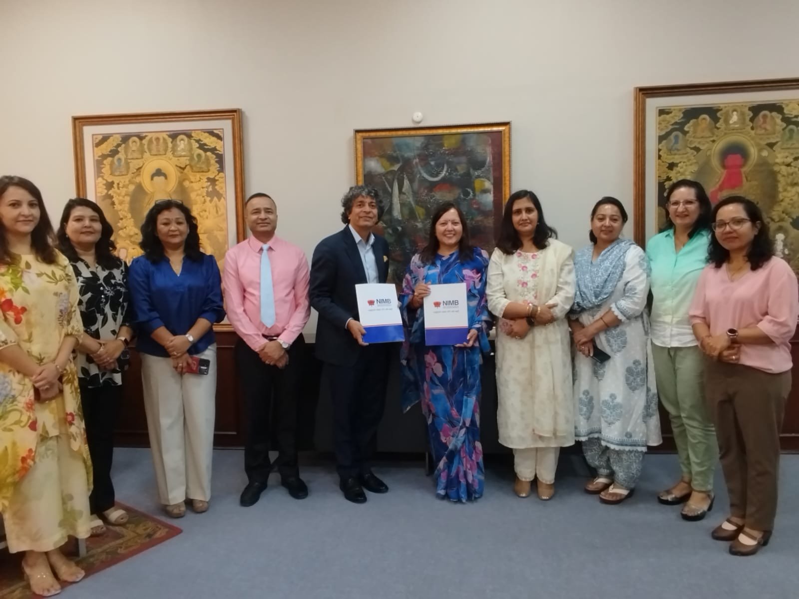   नेपाल इन्भेस्टमेन्ट मेगा बैंकले महिला उद्यमी महासंघका सदस्यहरूलाई विभिन्न सेवाहरुमा छुट दिने