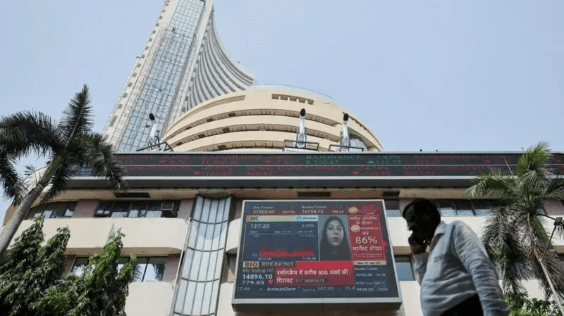 भारत र पाकिस्तानबिच बढ्दो तनावले सेयर बजारमा गिरावट