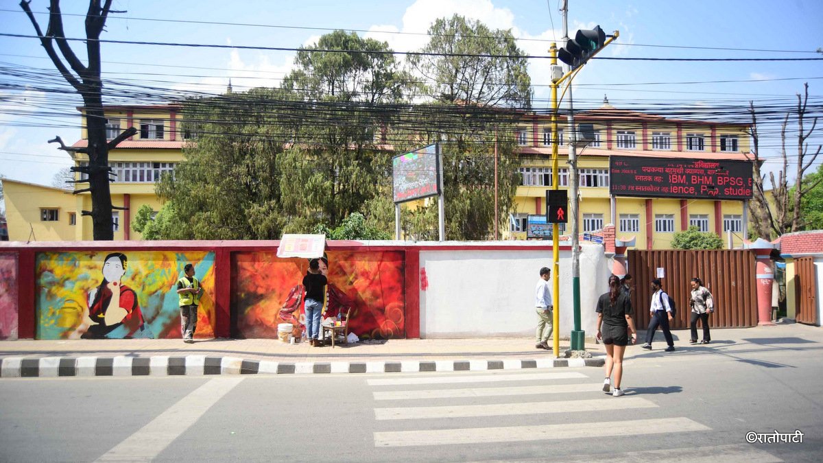 पद्मकन्या क्याम्पसको भित्तामा महानगरको मुराल (तस्बिरहरू)