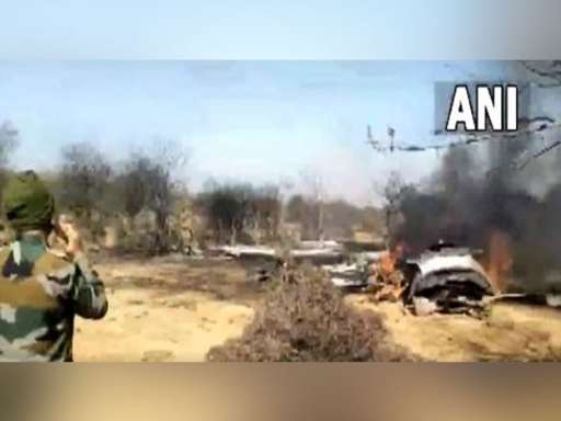 भारतको मध्य प्रदेशको मुरैनामा वायुसेनाका दुई लडाकु विमान दुर्घटना