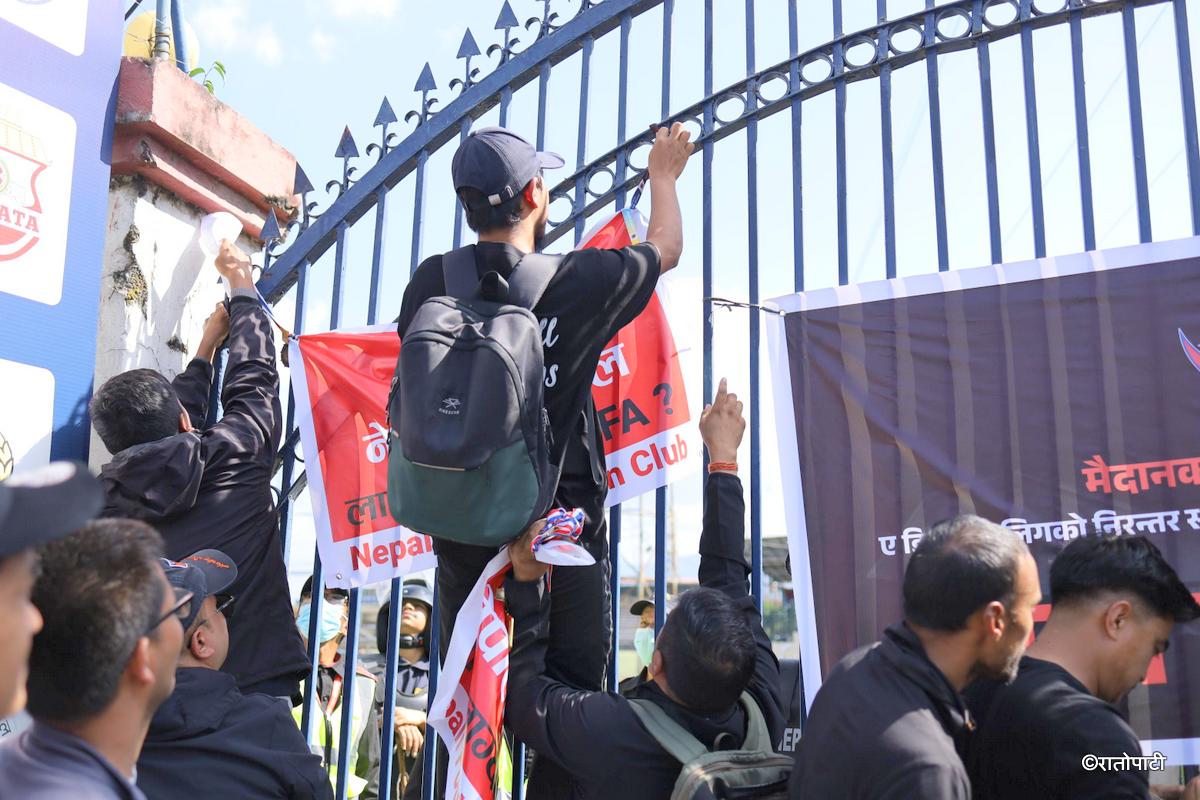player protest (4)