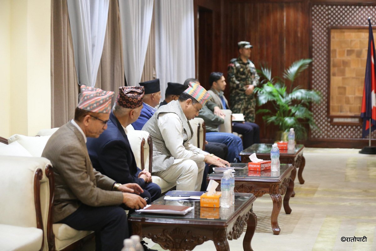 pm and com metting (1)
