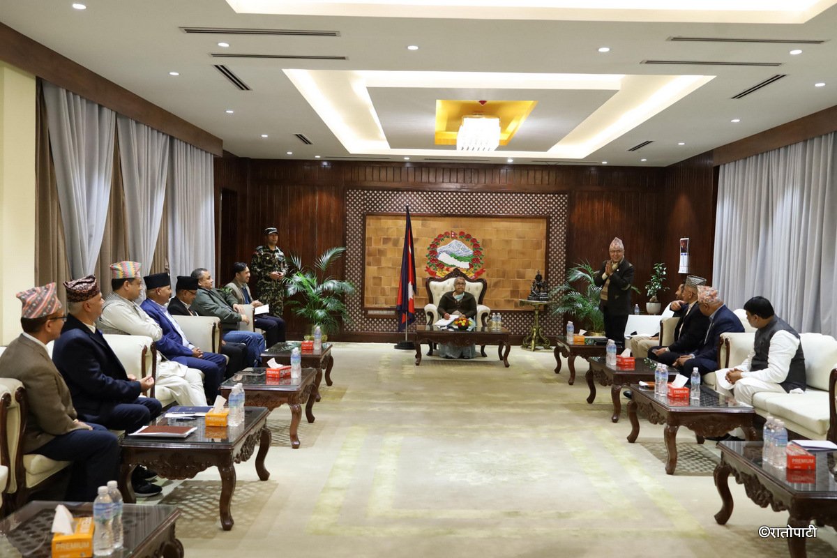 pm and com metting (2)