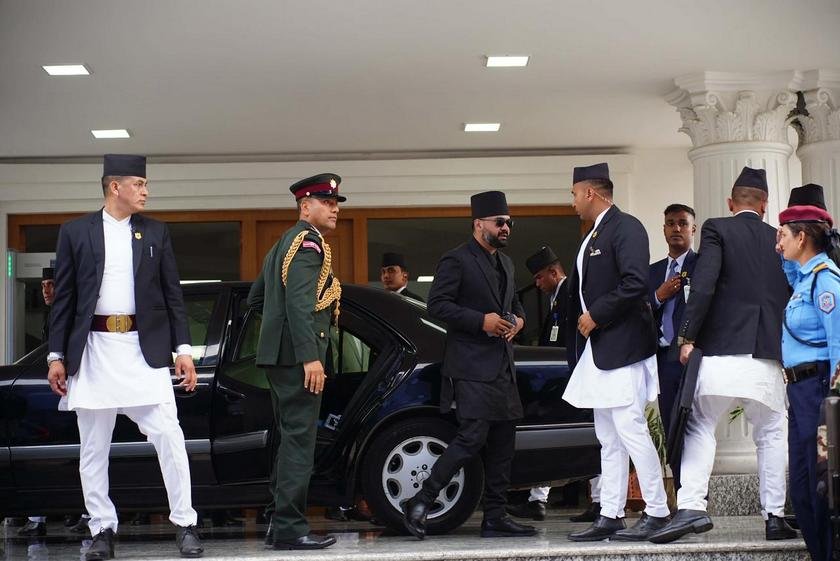 PM Balen at Singhdurbar_NPL (2)